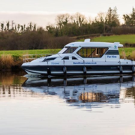 Vivienne Ballymoney Exterior foto