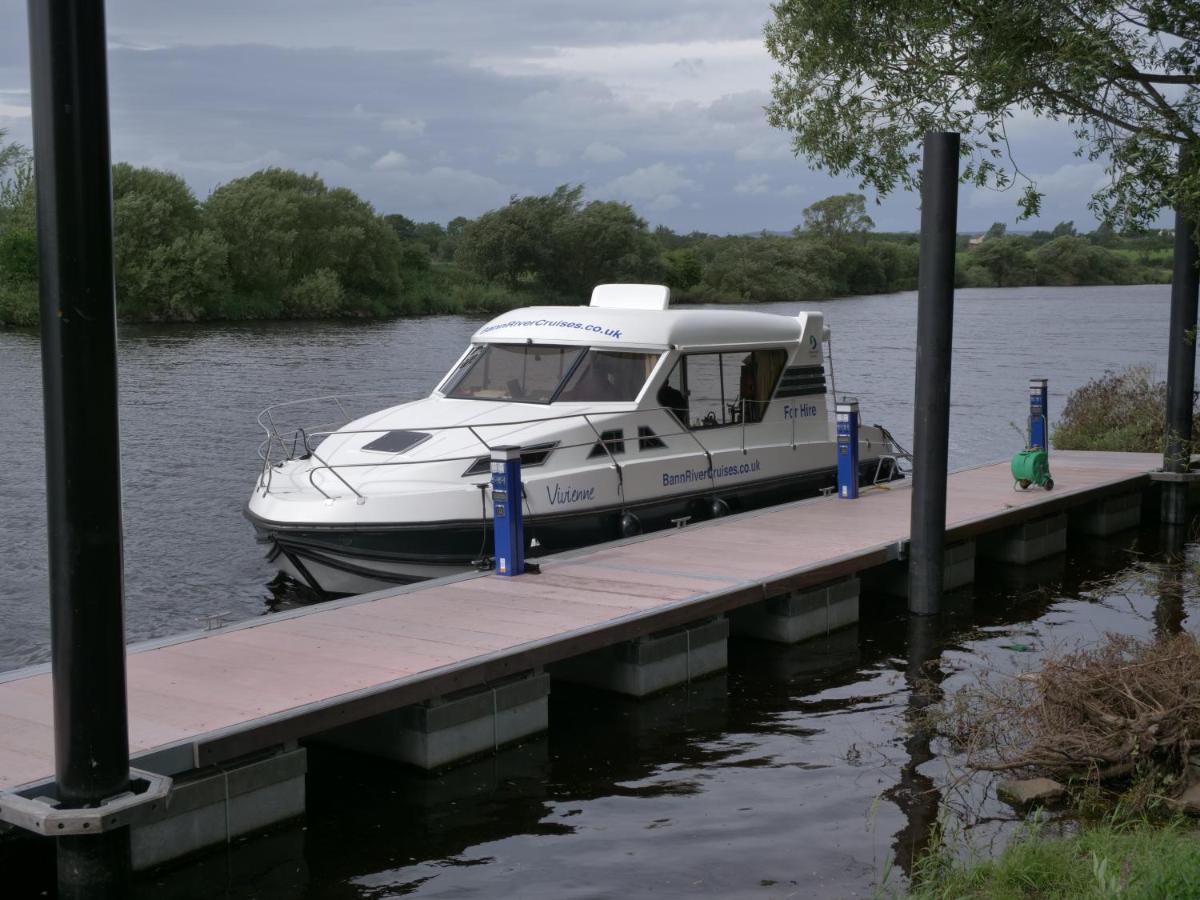 Vivienne Ballymoney Exterior foto